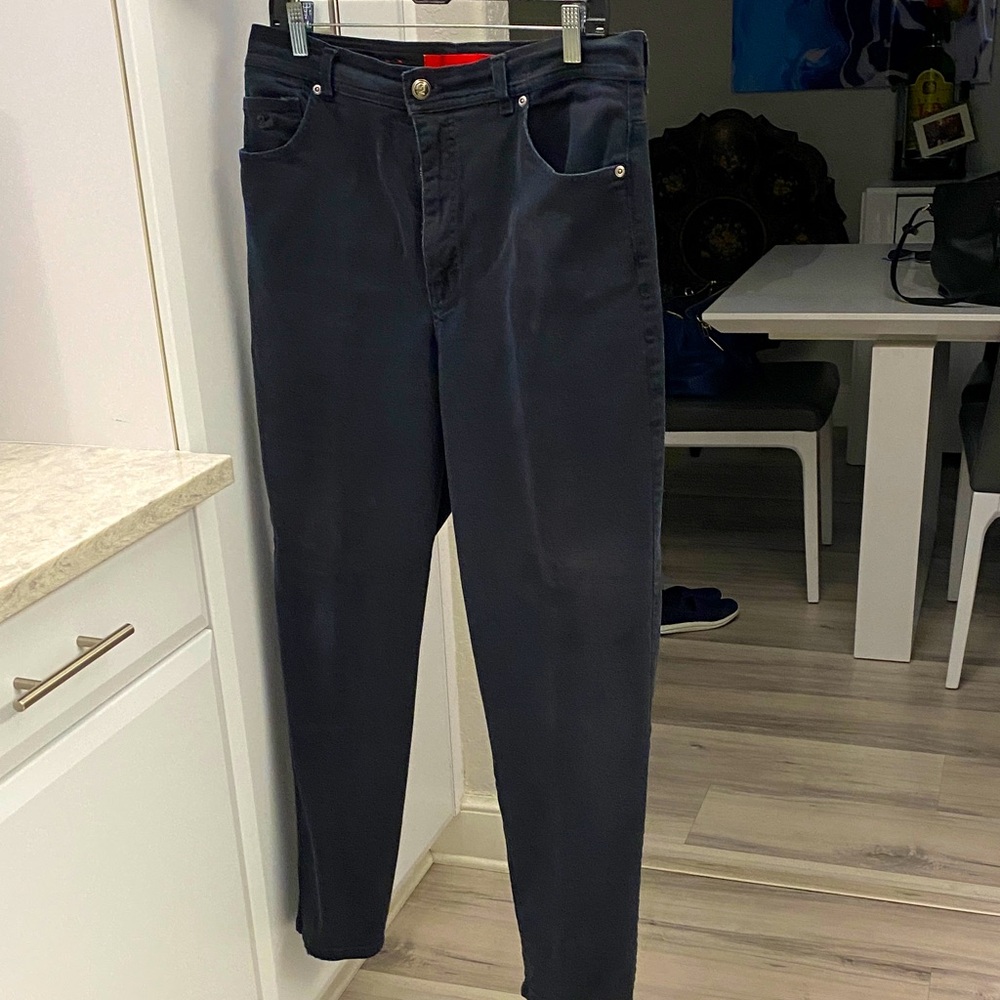 Women’s Black Gloria Vanderbilt Jeans